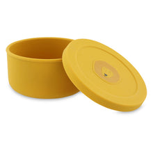 Trixie Silicone Snack Box with Lid | علبة سيليكون بغطاء من تريكسي