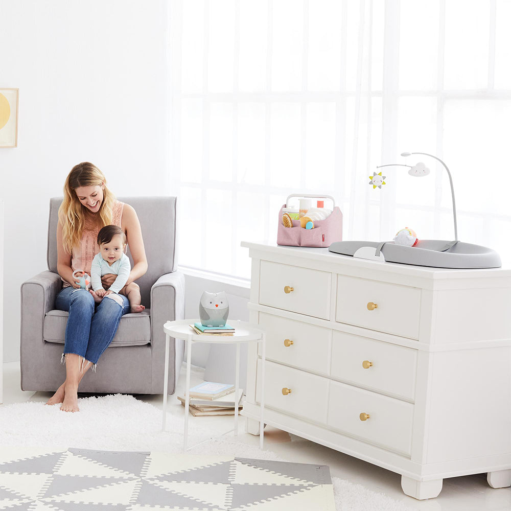 SkipHop Light UP Diaper Caddy حقيبة الحفاضات المضيئة من سكيب هوب