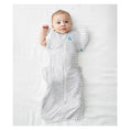 Load image into Gallery viewer, Swaddle UP Transition Bag Lite Grey Medium  حقيبة انتقالية من Swaddle UP باللون الرمادي الفاتح ومتوسط
