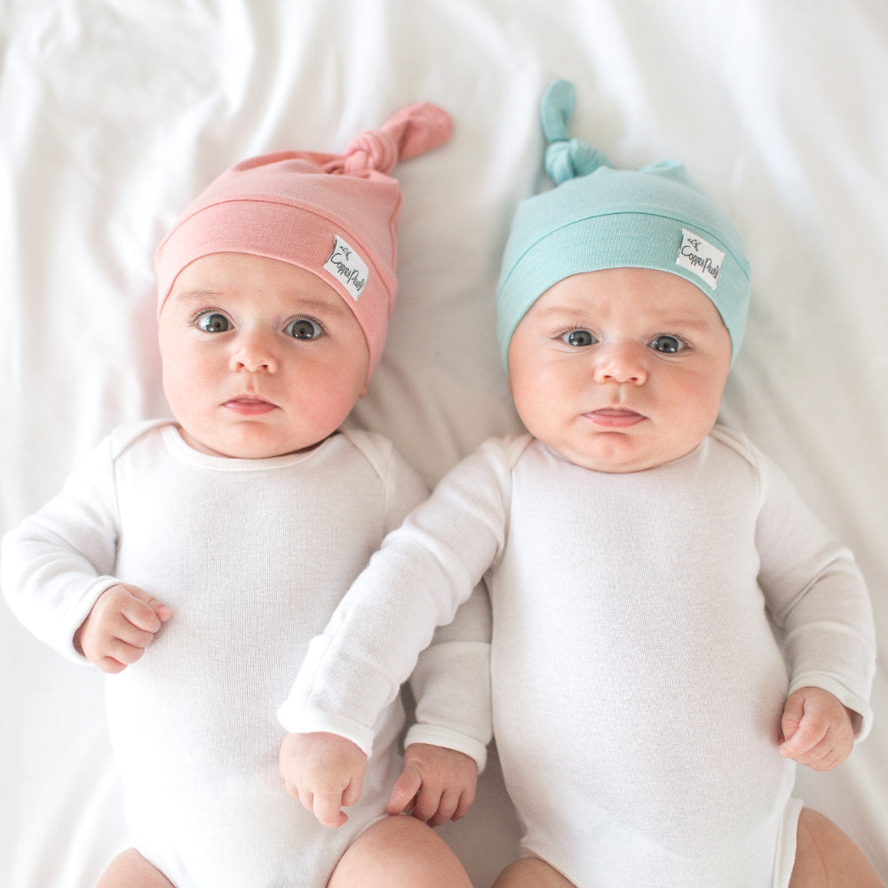 Copper Pearl Top Knot Hat / قبعة بعقدة علوية من اللؤلؤ النحاسي