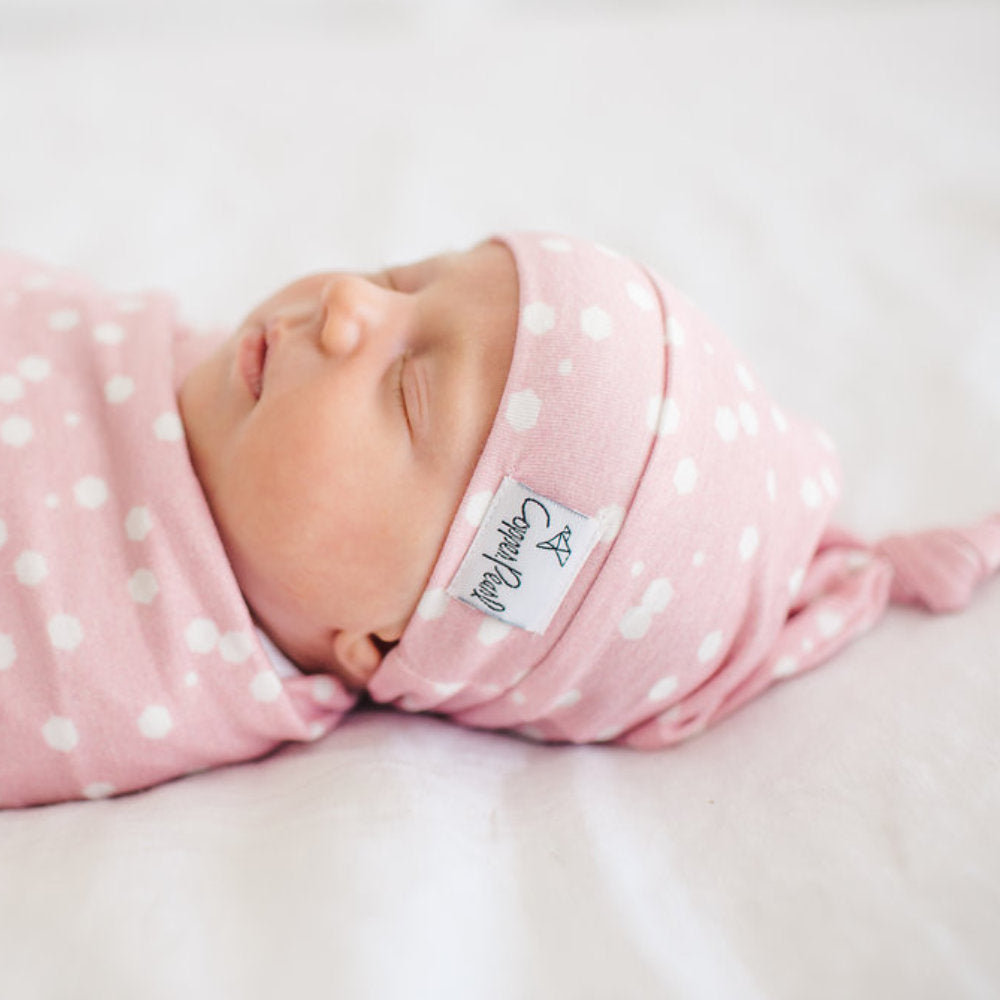 Copper Pearl Top Knot Hat / قبعة بعقدة علوية من اللؤلؤ النحاسي