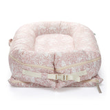 DockATot Deluxe + Dock Morris & Co / دوك أتوت ديلوكس + دوك موريس وشركاه