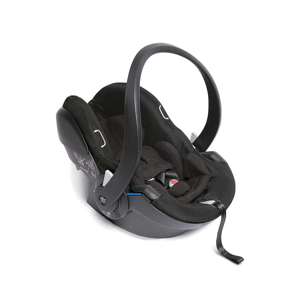 مقعد سيارة يويو من بي سيف أسود | مقعد السيارة باللون الأسود يويو من بي سيف