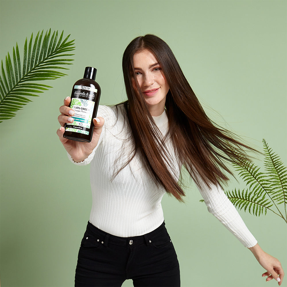 Nuggela & Sule  100% Green Shampoo 250 Ml - نوجيلا آند سول 100% شامبو أخضر 250 مل