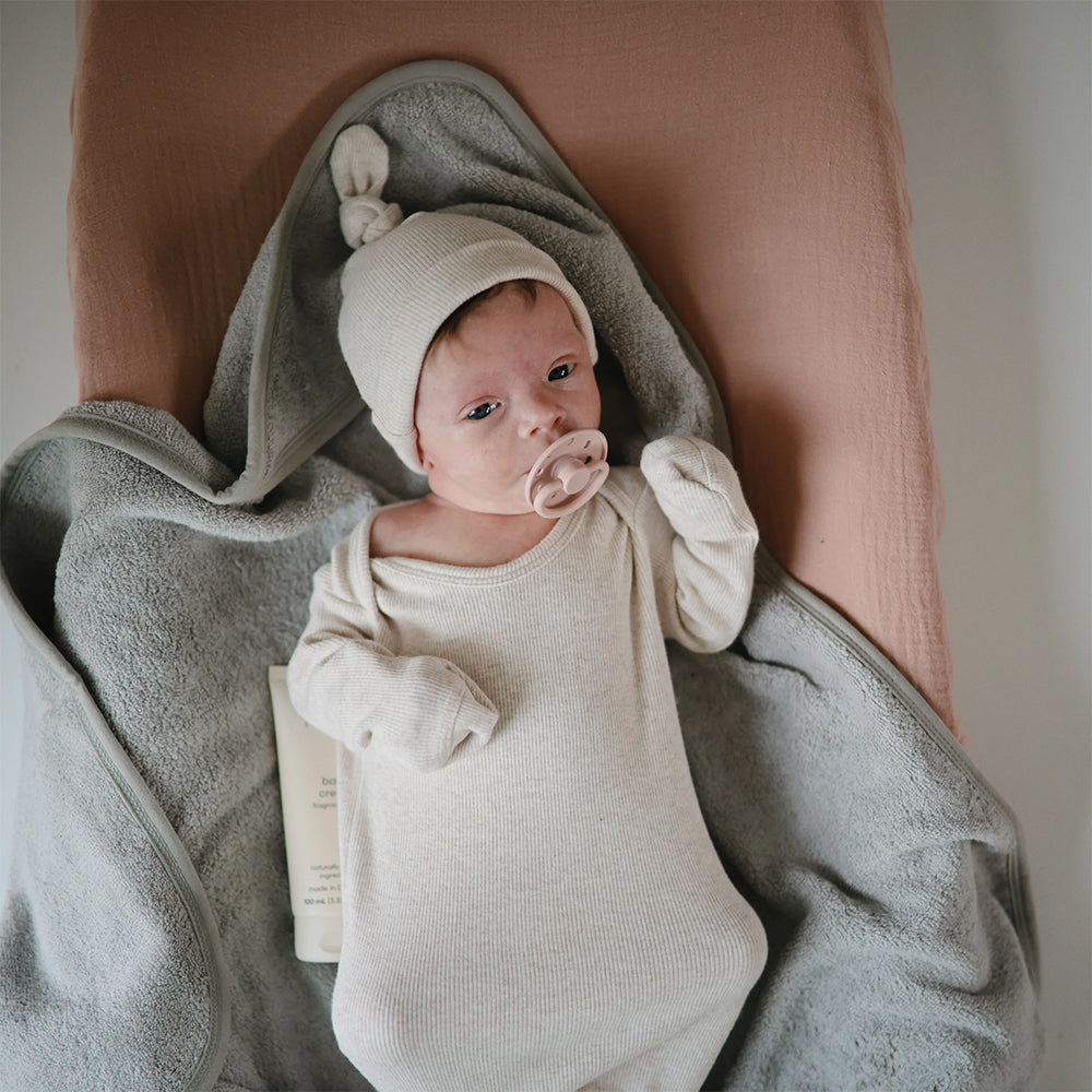 Mushie Ribbed Baby Beanie / قبعة أطفال مضلعة من موشي