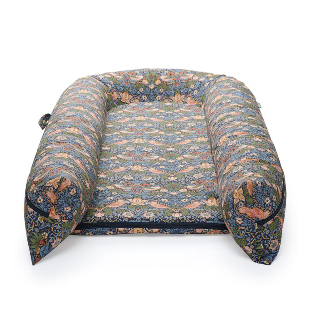 DockATot Grand Dock Morris & Co / دوك أتوت جراند دوك موريس وشركاه